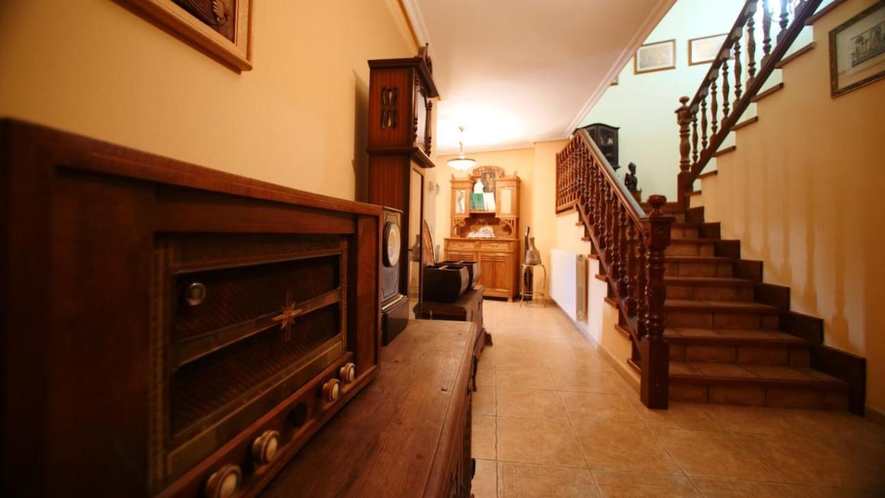 Casa Rural Plaza Vieja Сальданья Экстерьер фото